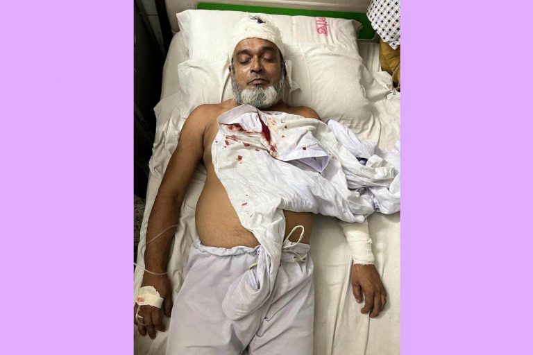 শাহজাদপুরে আ.লীগের দু‘পক্ষে হামলা মারপিটে সাংগঠনিক সম্পাদক সহ আহত ২