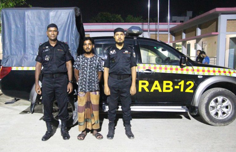 তাড়াশে বাক প্রতিবন্ধী কিশোরী ধর্ষণ,মামলার আসামি গ্রেফতার